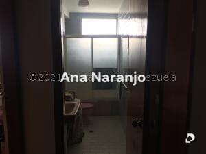 Casa en Prados del Este, Caracas – 29