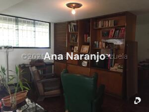 Casa en Prados del Este, Caracas – 30
