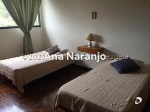 Casa en Prados del Este, Caracas – 26