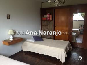 Casa en Prados del Este, Caracas – 28