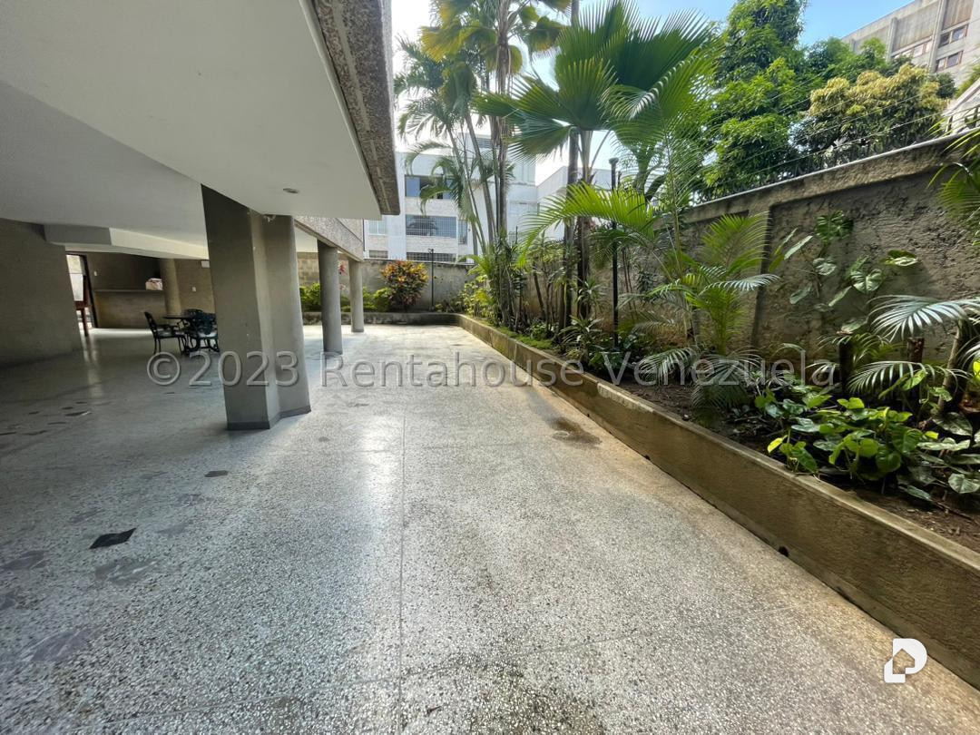 Apartamento en Altamira, Caracas – 2