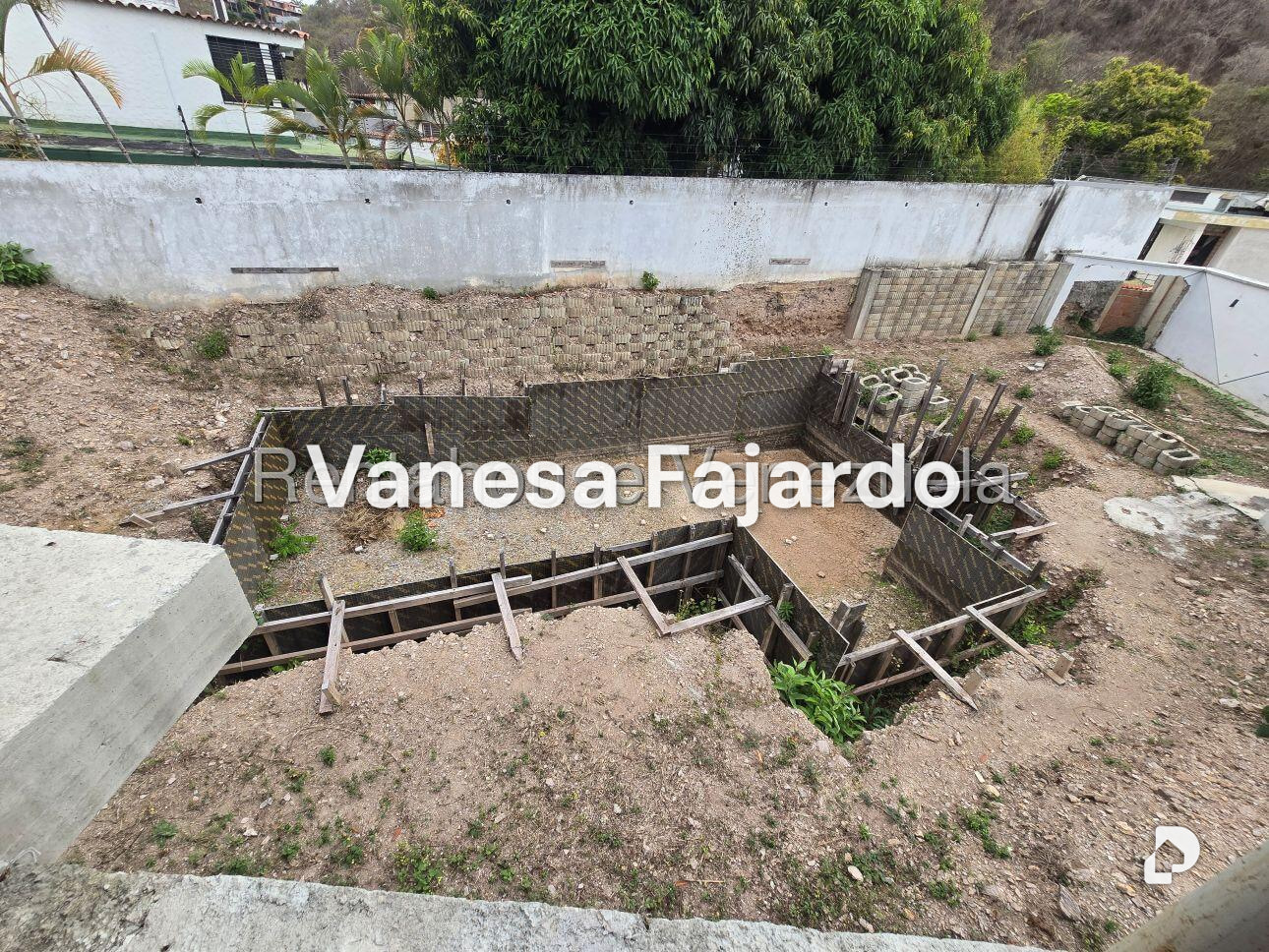 Terreno en El Cafetal, Caracas – 20