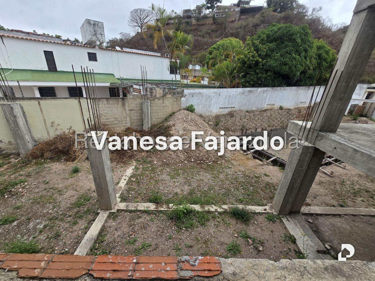 Terreno en El Cafetal, Caracas – 12