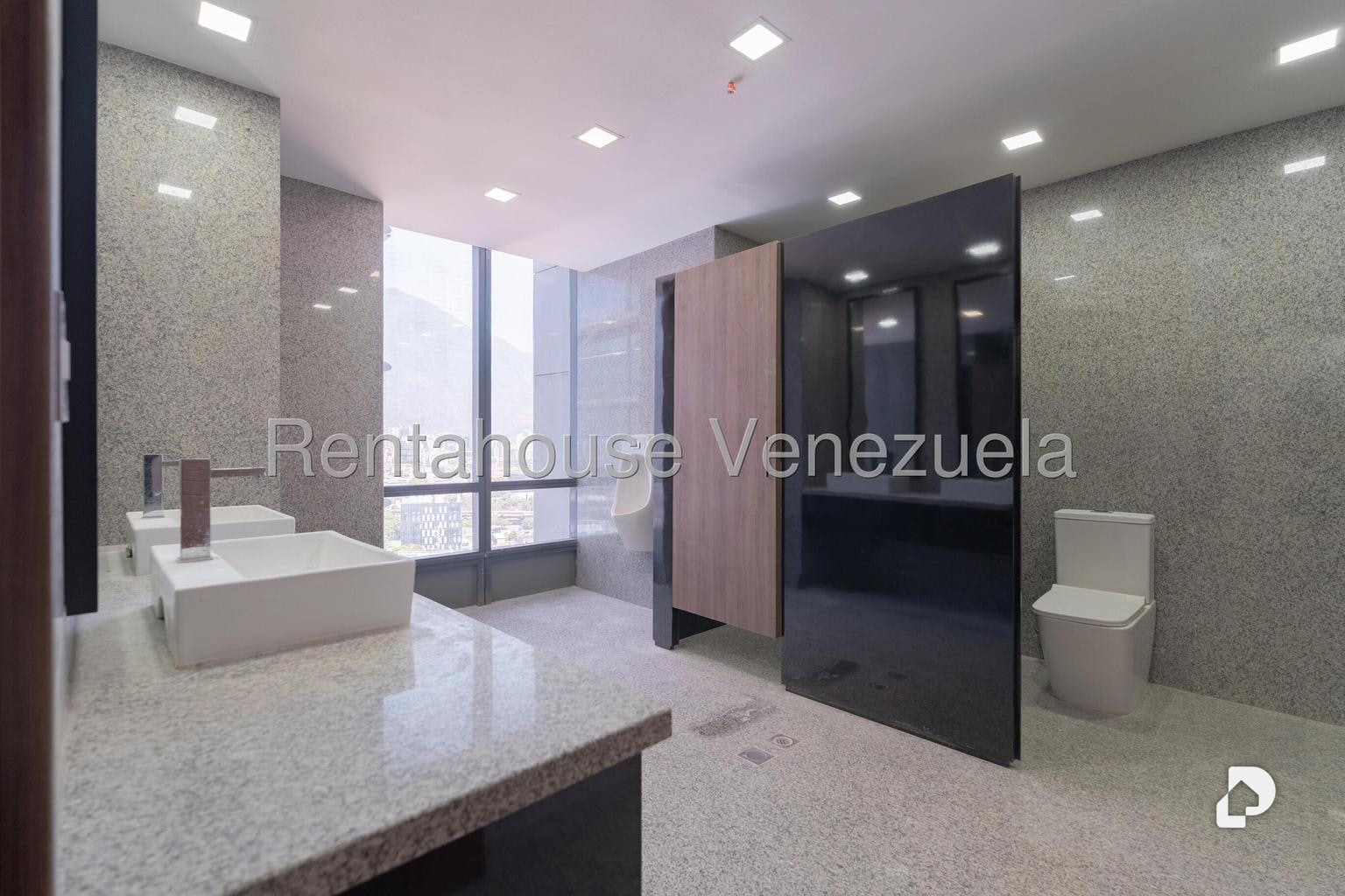 Oficina en Las Mercedes, Caracas – 13