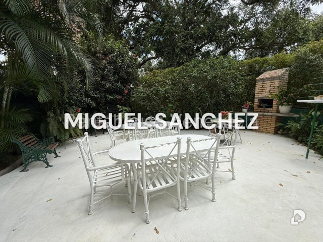 Townhouse en La Boyera, Caracas – 25