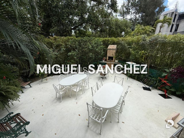 Townhouse en La Boyera, Caracas – 24