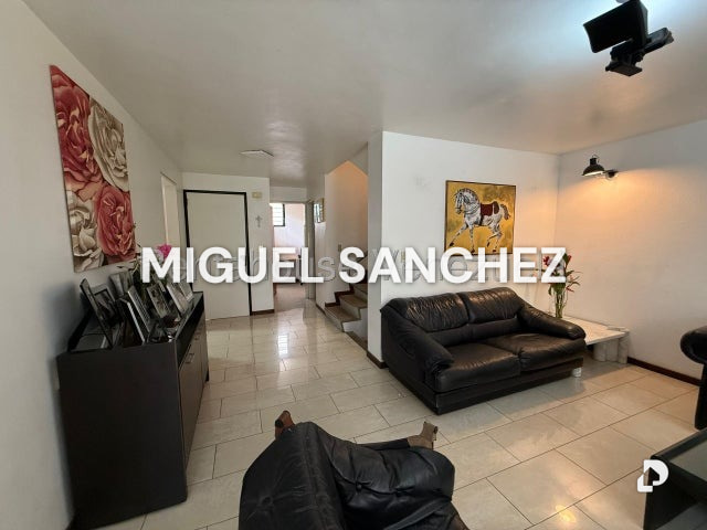 Townhouse en La Boyera, Caracas – 22