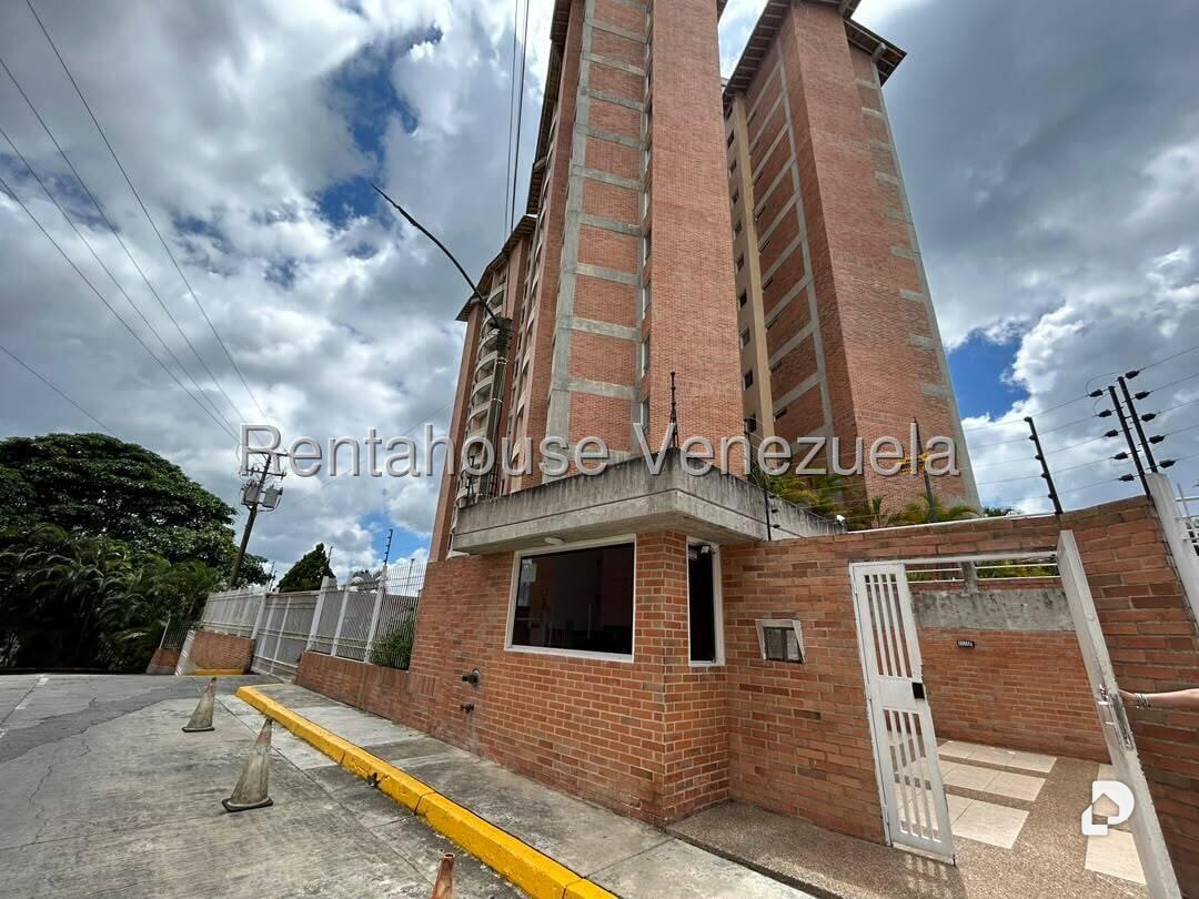 Apartment in Miravila, Caracas – 1