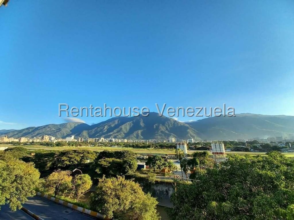 Apartamento en Chuao, Caracas - 1