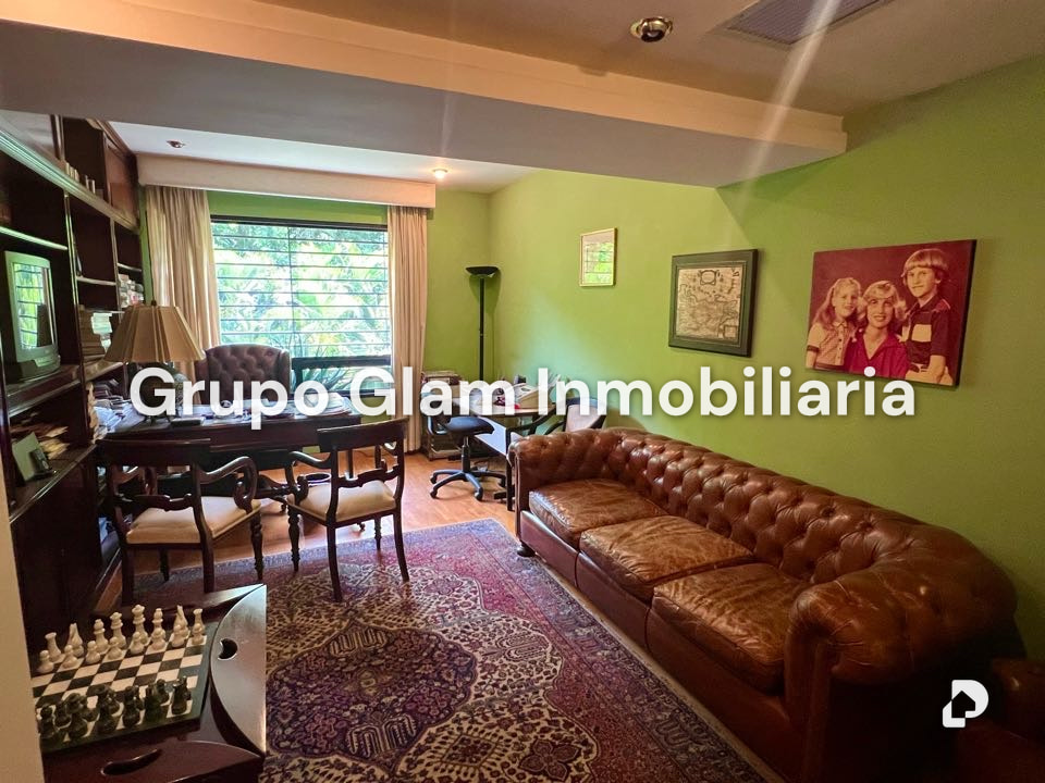 Apartamento en Los Palos Grandes, Caracas – 23
