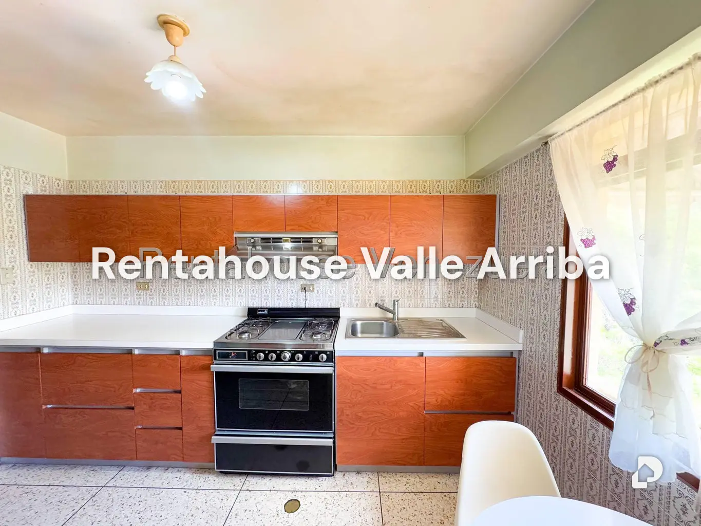 Apartamento en Colinas de Santa Mónica, Caracas – 13