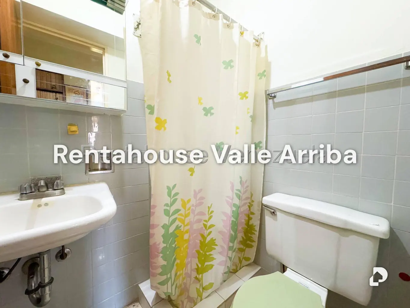 Apartamento en Colinas de Santa Mónica, Caracas – 16