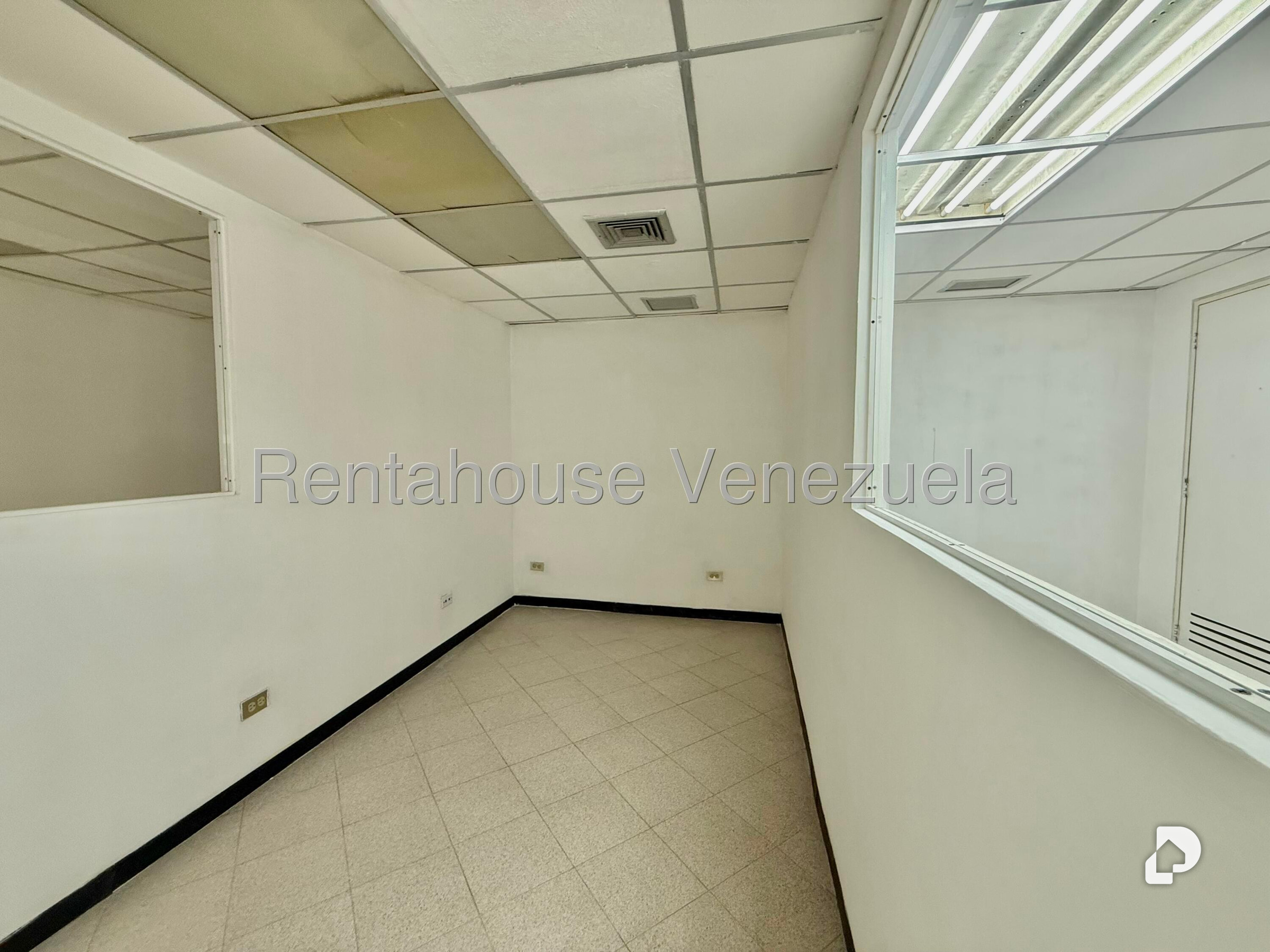 Oficina en Chacao, Caracas – 15