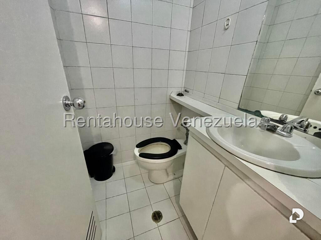 Oficina en Chacao, Caracas – 12