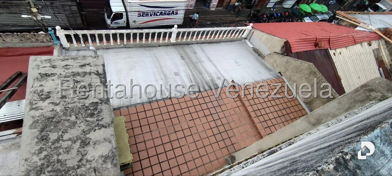 Edificio en Petare, Caracas – 2