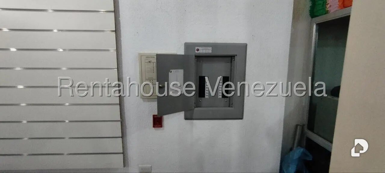 Edificio en Petare, Caracas – 24