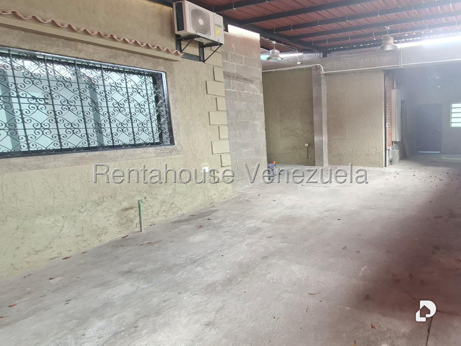 Local comercial en El Paraíso, Caracas