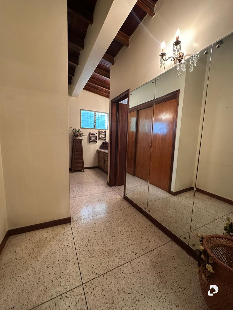 House in Terrazas del Club Hípico, Caracas – 18