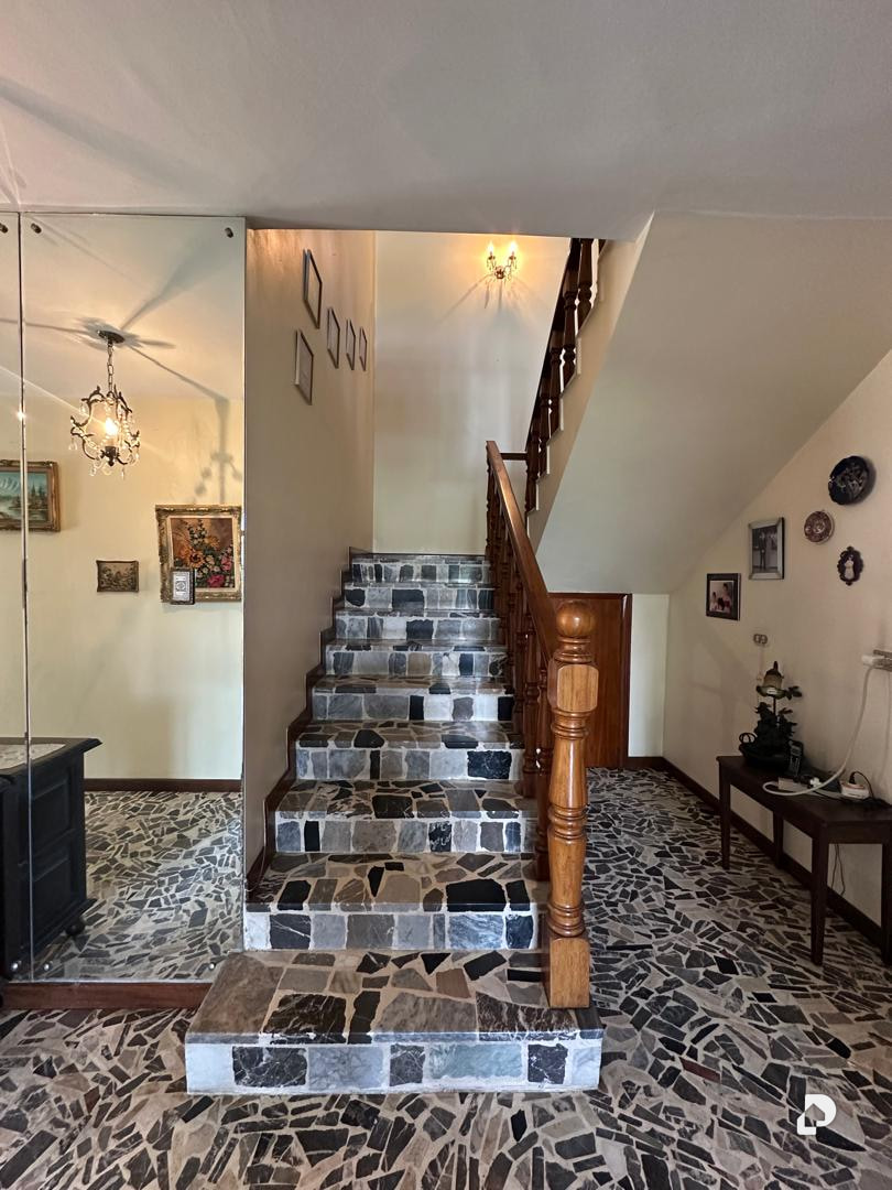 House in Terrazas del Club Hípico, Caracas – 14