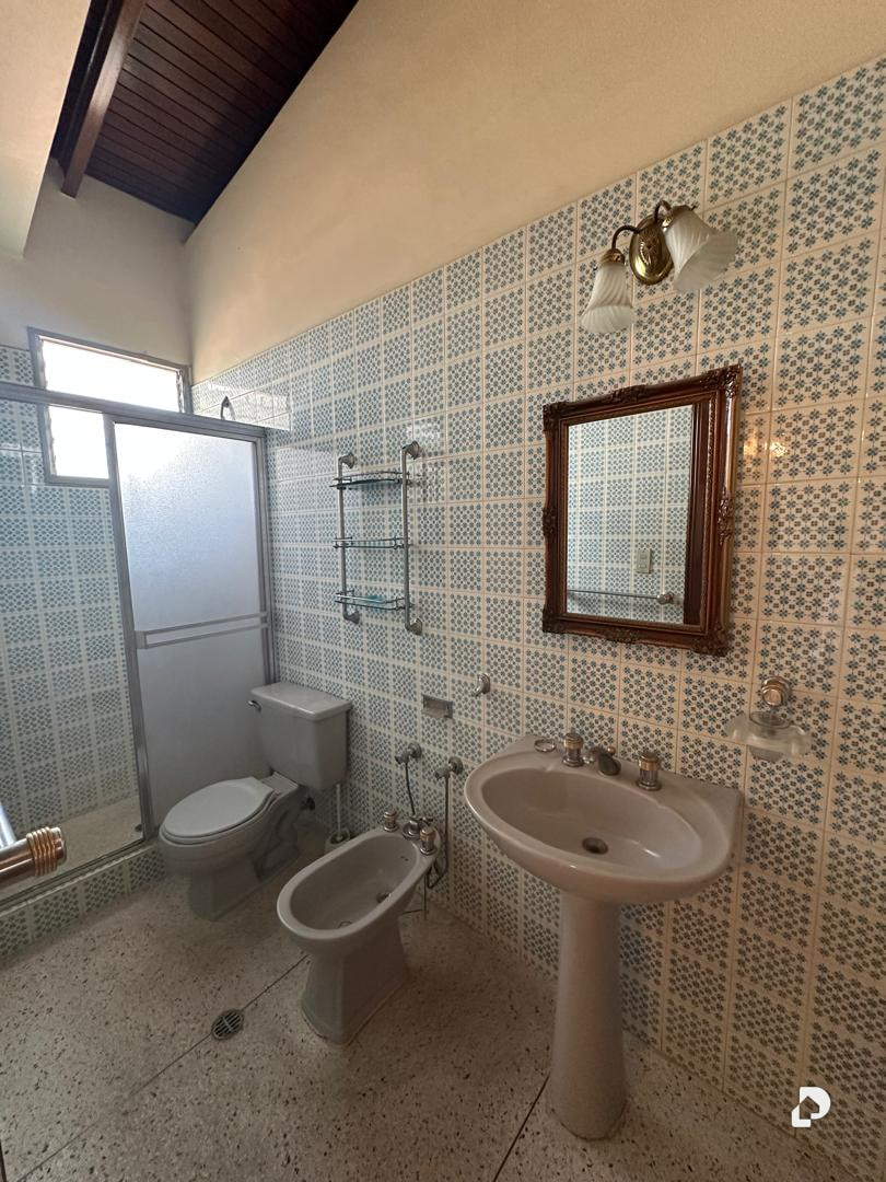 House in Terrazas del Club Hípico, Caracas – 24