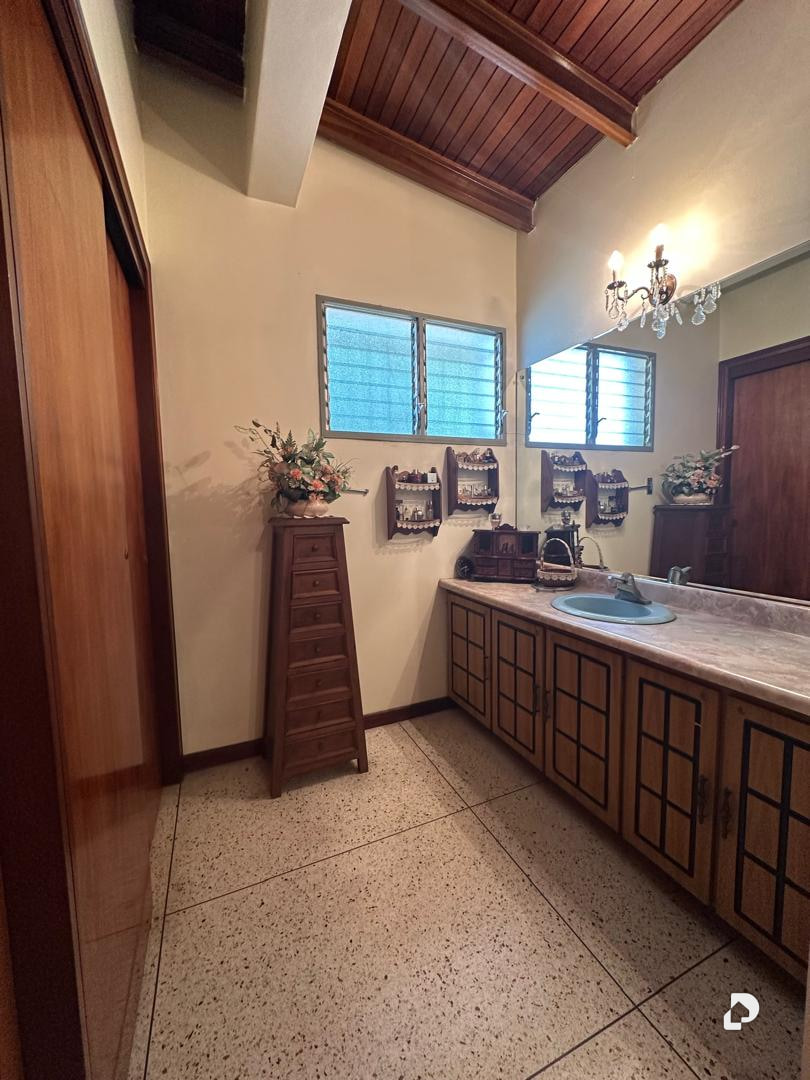 House in Terrazas del Club Hípico, Caracas – 19