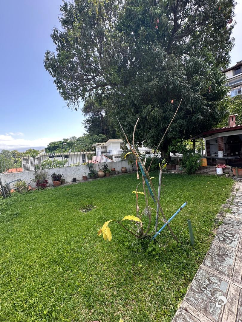 House in Terrazas del Club Hípico, Caracas – 12