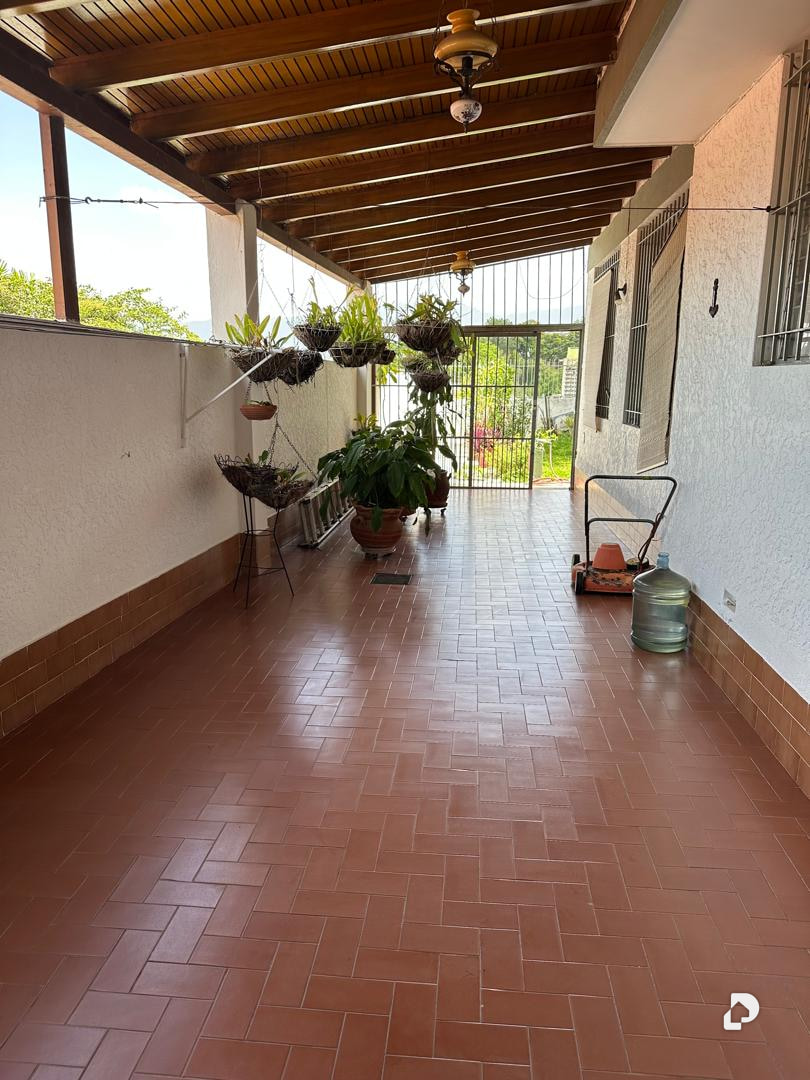 House in Terrazas del Club Hípico, Caracas – 9