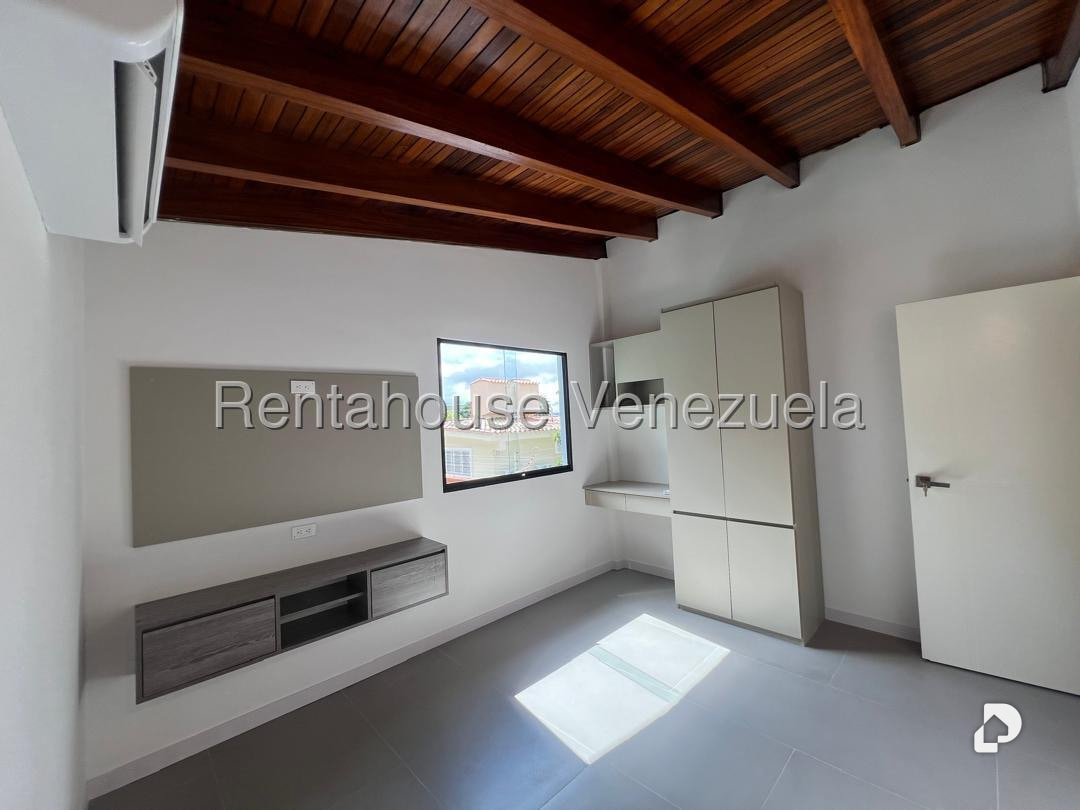 Casa en Los Palos Grandes, Caracas – 21