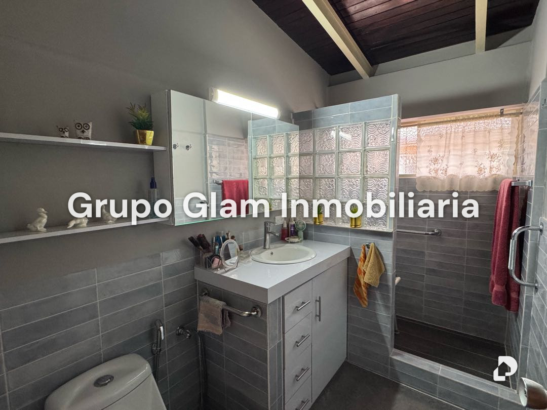 Casa en San Román, Caracas – 25