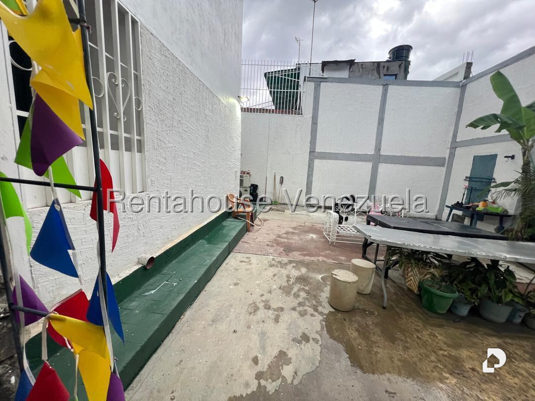 Casa en San Bernardino, Caracas – 29