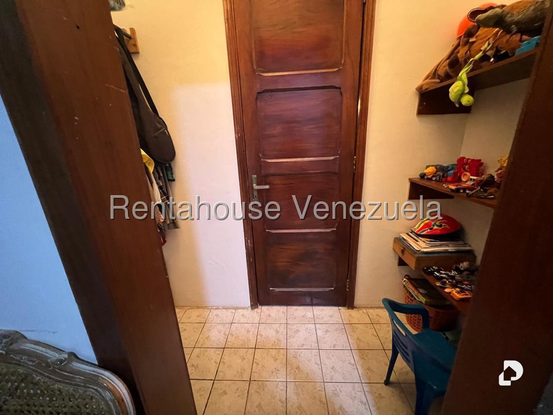 Casa en San Bernardino, Caracas – 12