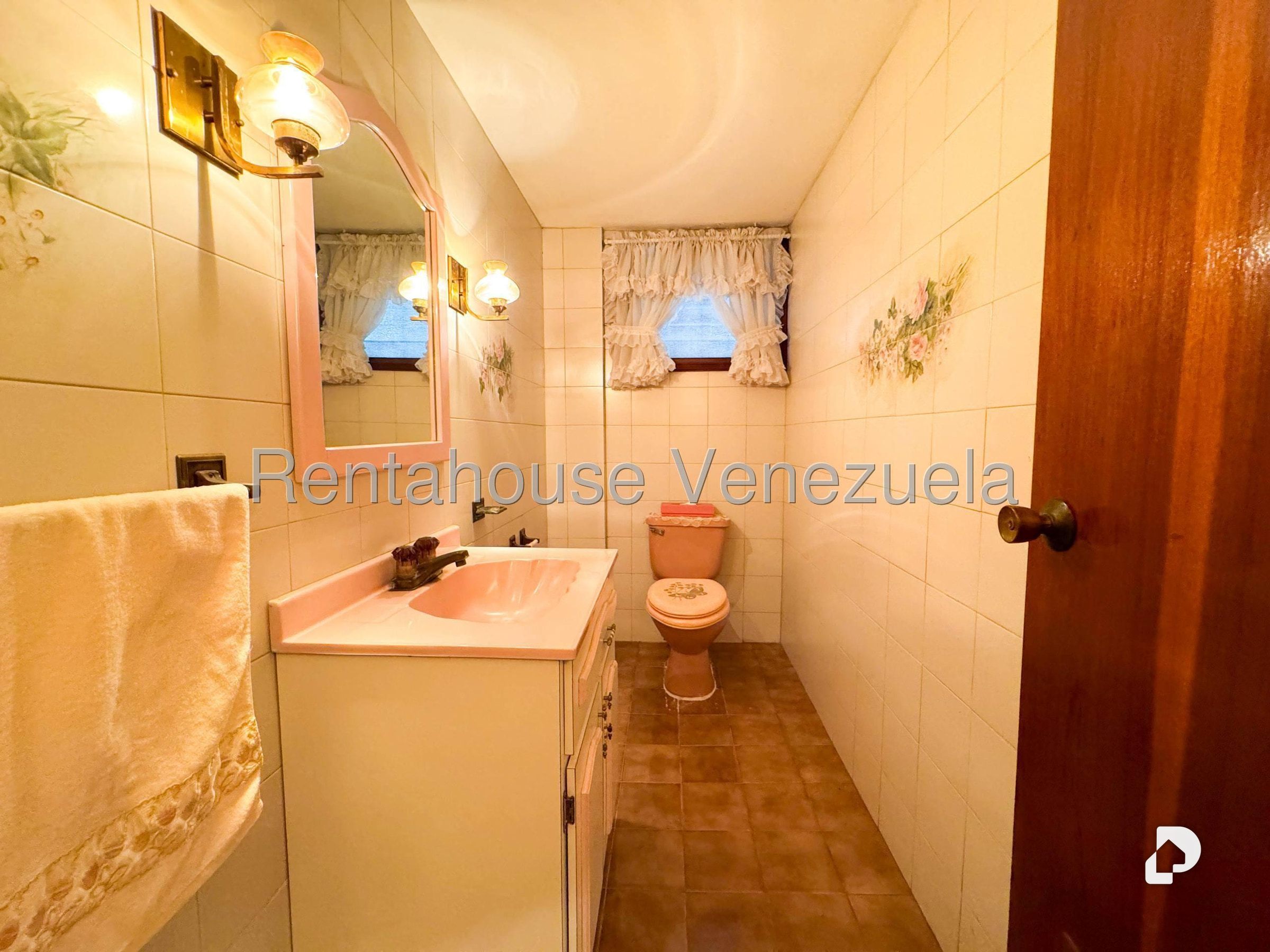 Casa en Lomas del Mirador, Caracas – 58