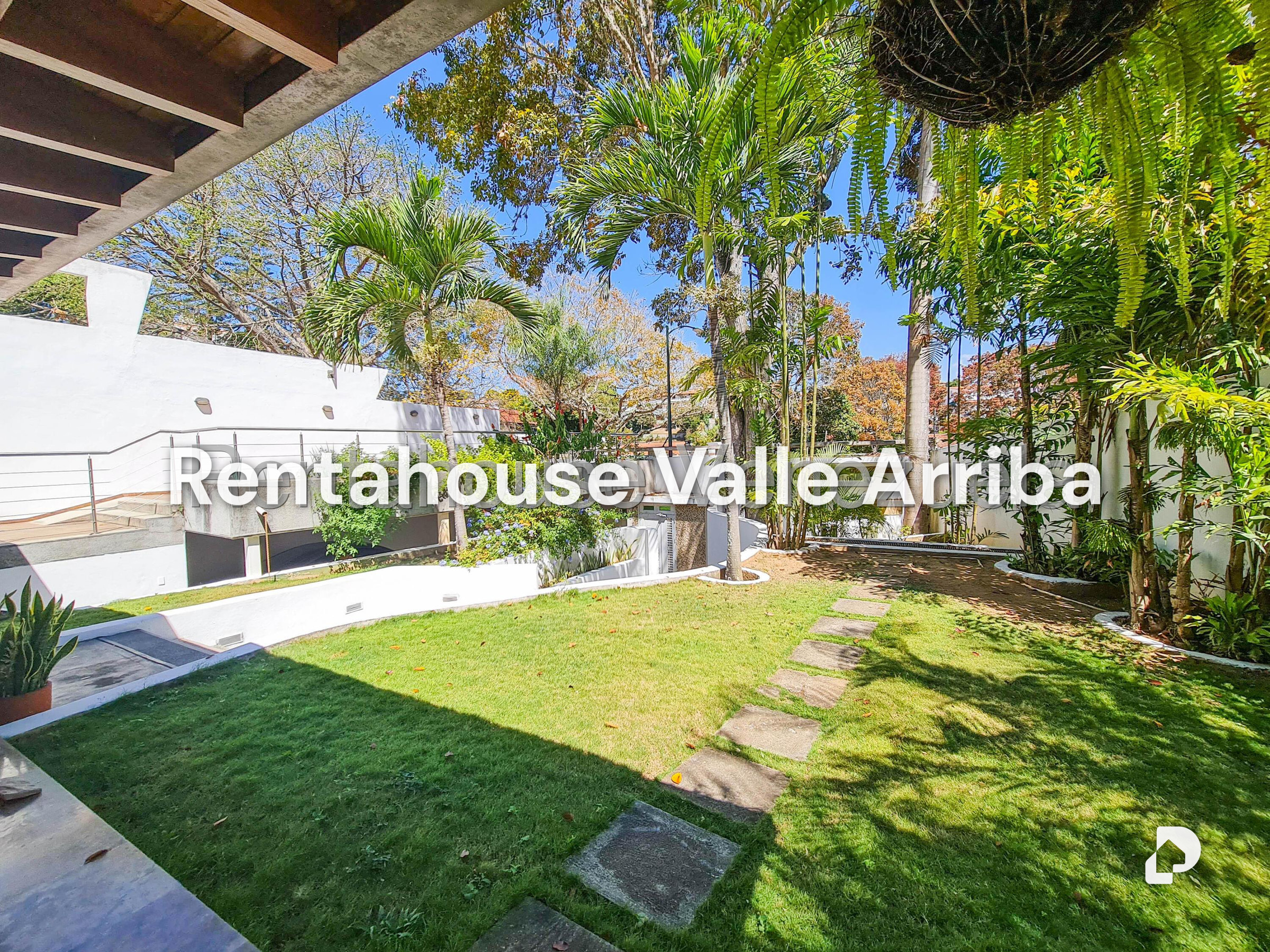 Casa en Cumbres de Curumo, Caracas – 3