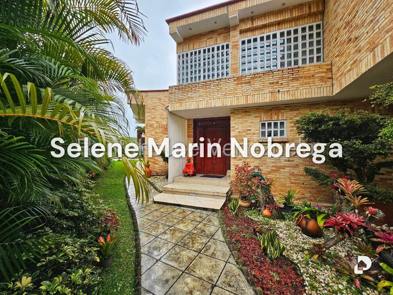 Casa en La Lagunita Country Club, Caracas – 1
