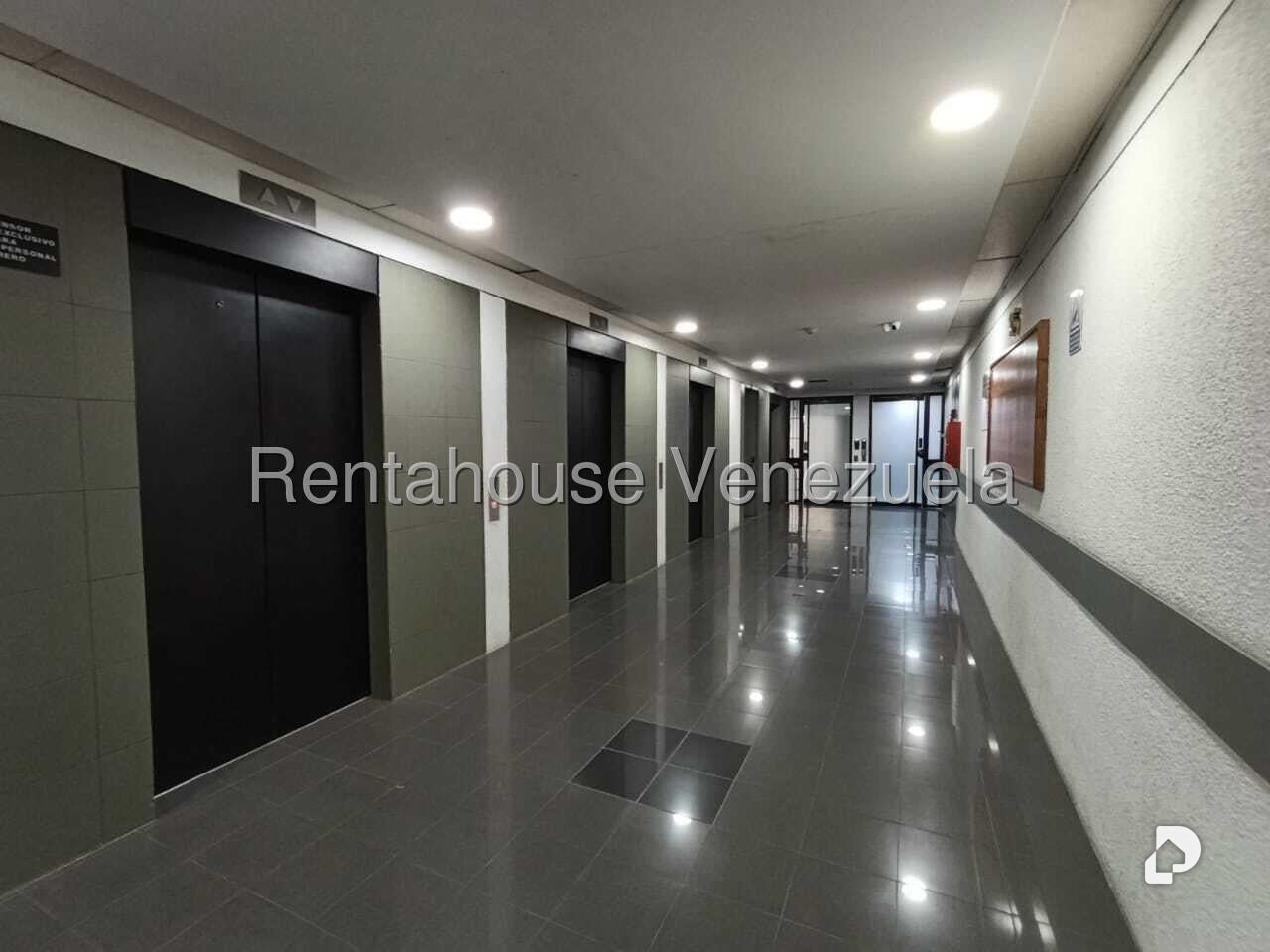 Office in El Bosque, Caracas – 4
