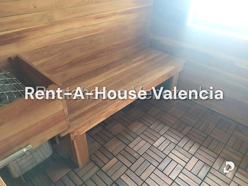Casa en Guataparo, Valencia – 46