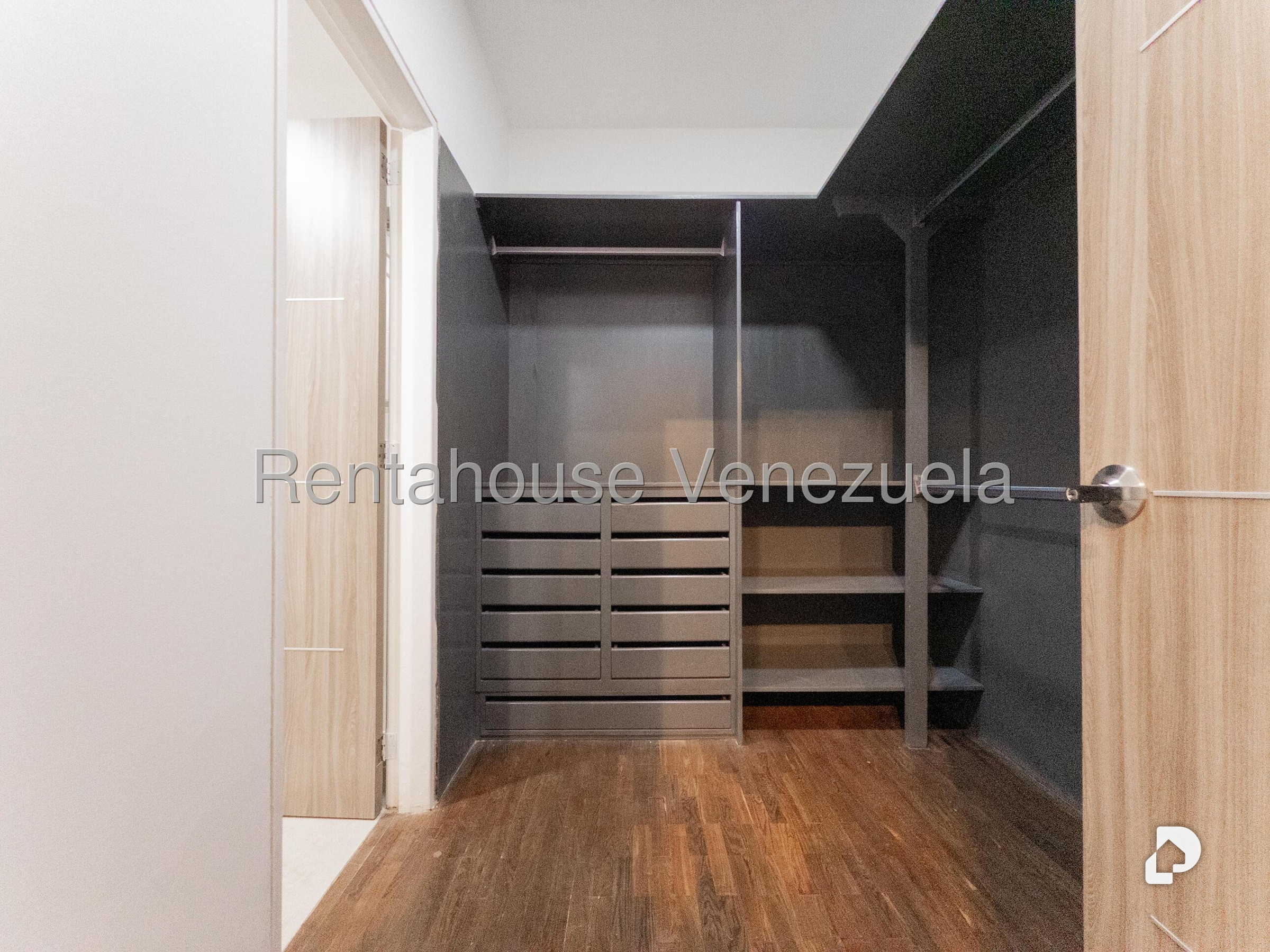 Apartamento en La Castellana, Caracas – 11
