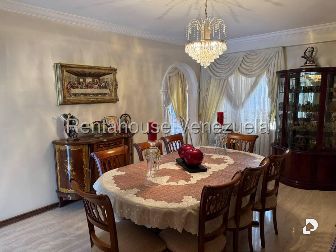 Casa en Santa Paula, Caracas – 21