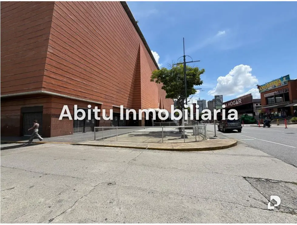 Local comercial en La Castellana, Caracas – 1