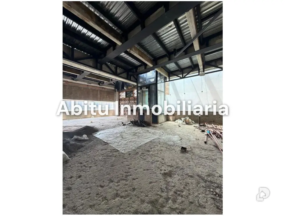 Local comercial en La Castellana, Caracas – 7