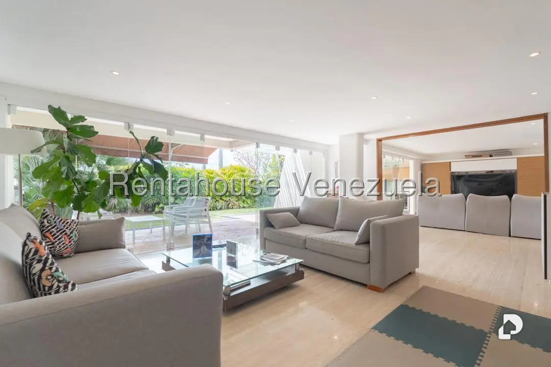 Apartamento en Santa Rosa de Lima, Caracas – 18