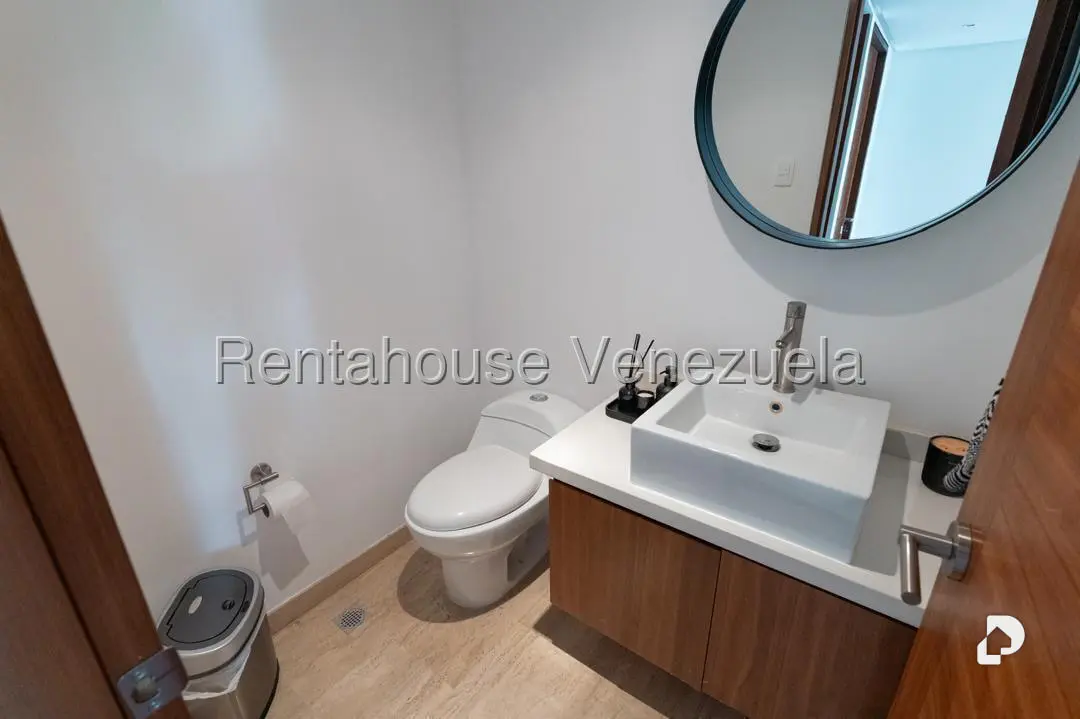Apartamento en Santa Rosa de Lima, Caracas – 16