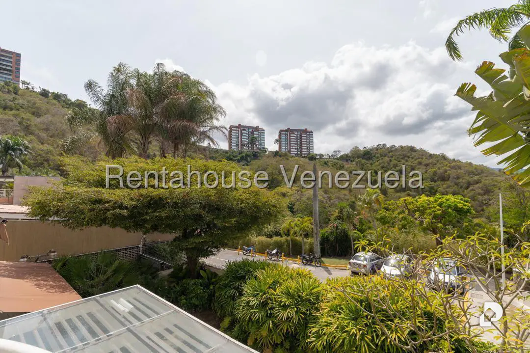 Apartamento en Santa Rosa de Lima, Caracas – 12