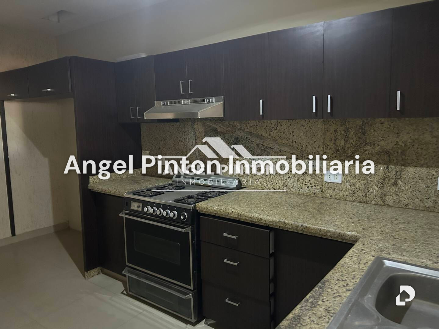 Local comercial en La California, Maracaibo – 2