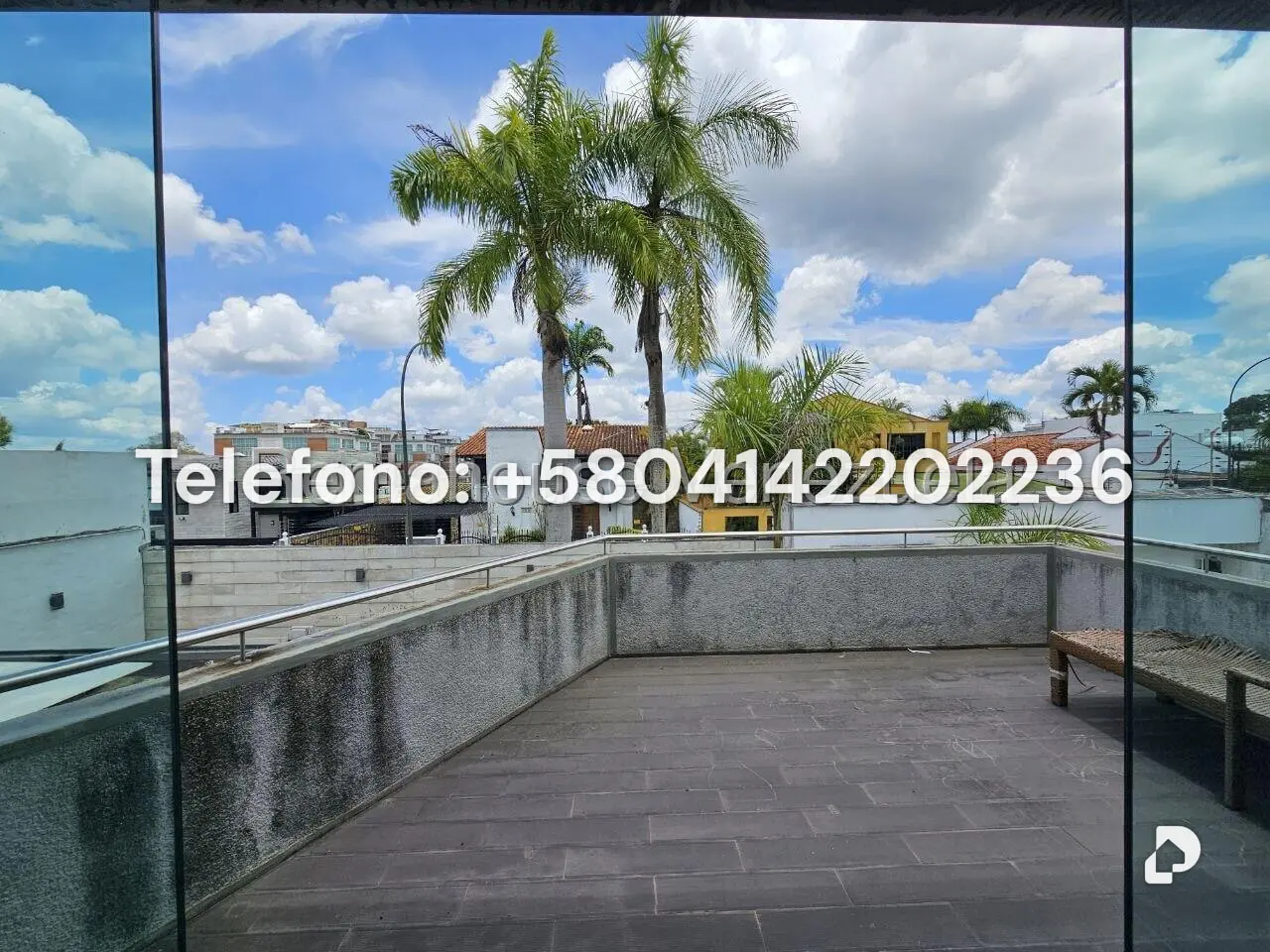 Casa en Lomas de La Lagunita, Caracas – 51