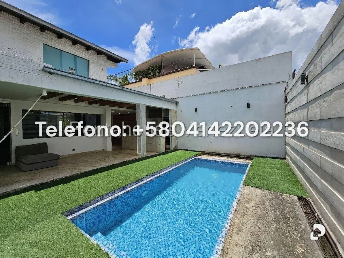 Casa en Lomas de La Lagunita, Caracas – 10