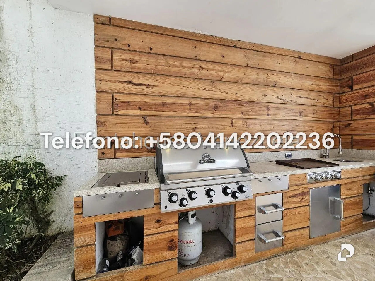 Casa en Lomas de La Lagunita, Caracas – 19