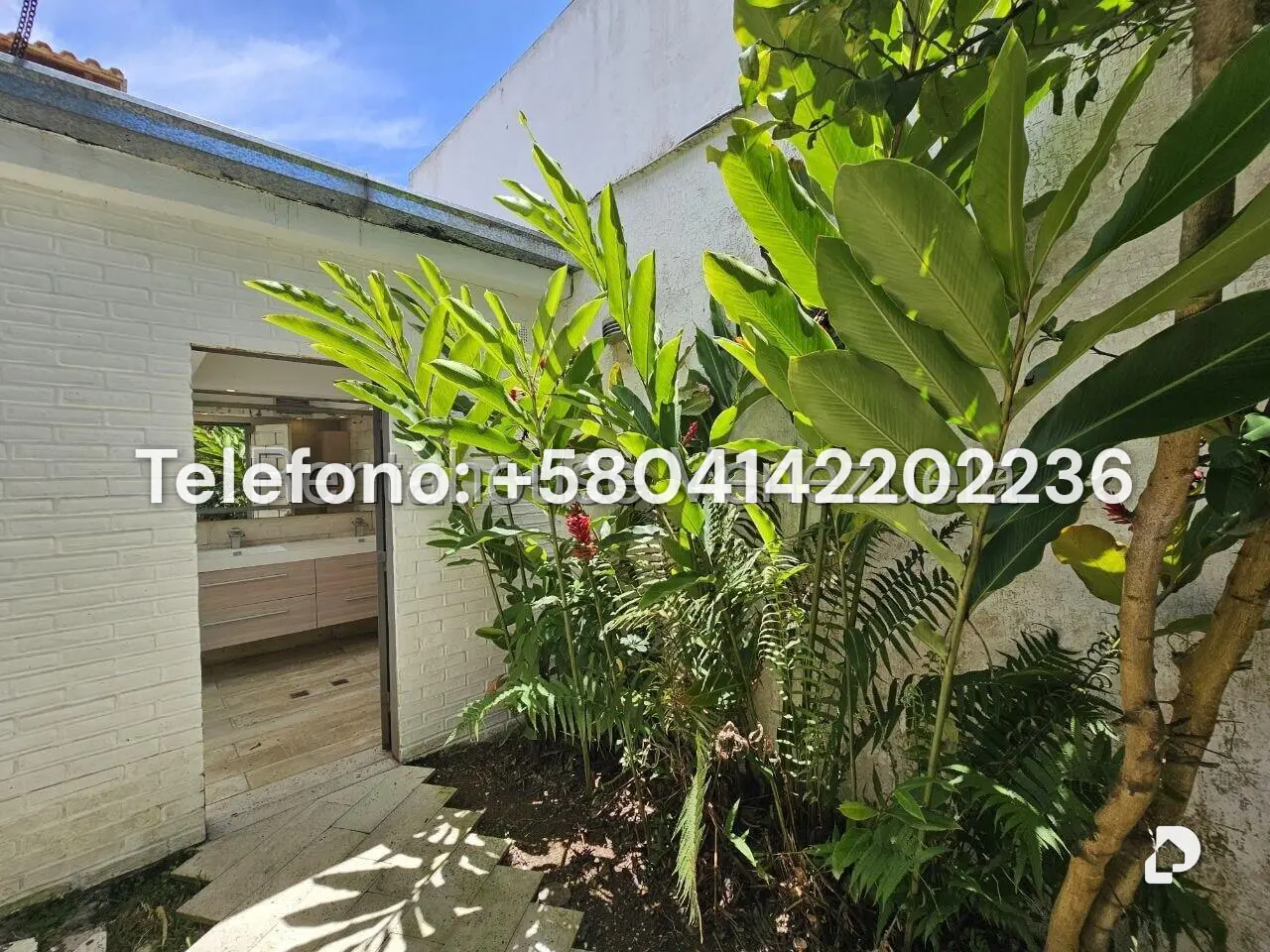 Casa en Lomas de La Lagunita, Caracas – 27