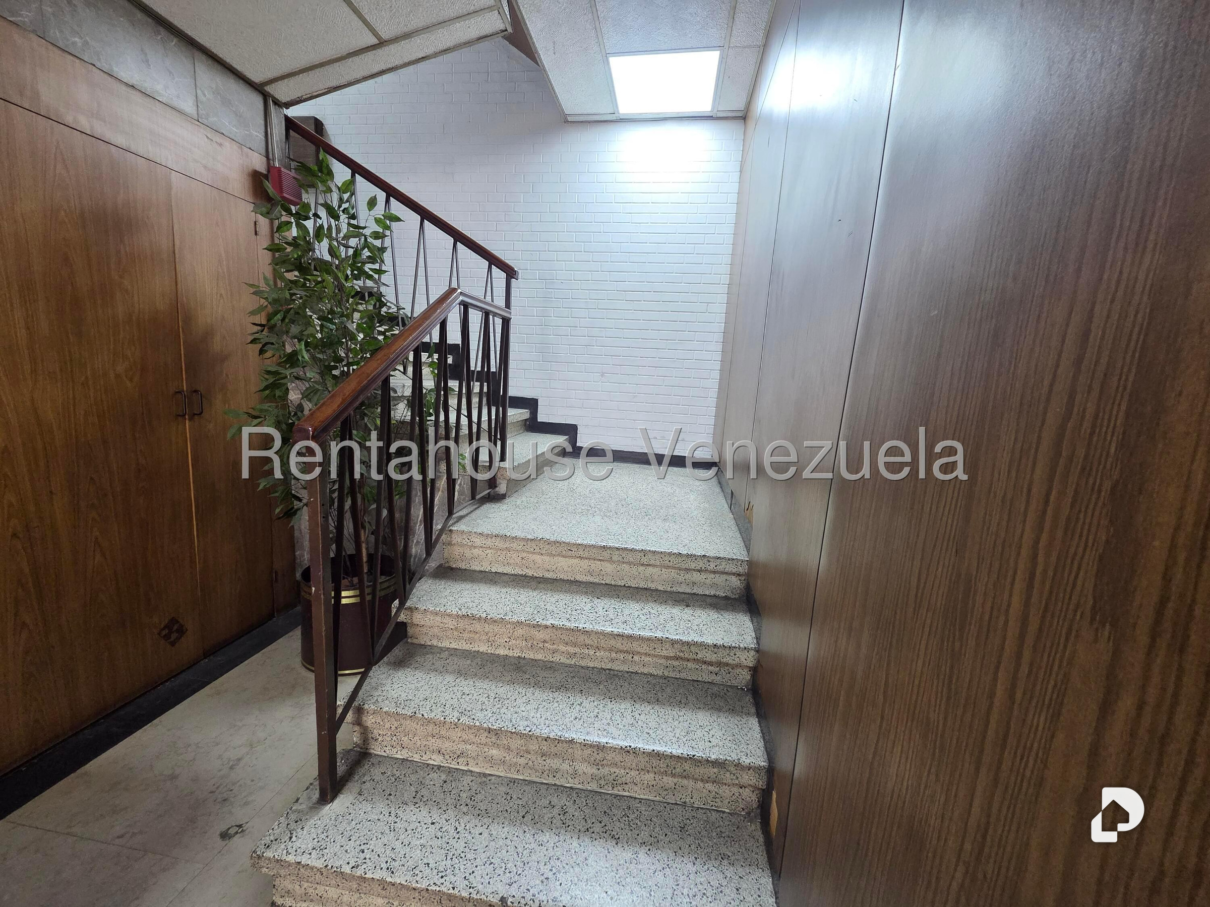 Oficina en Parroquia La Candelaria, Caracas – 4