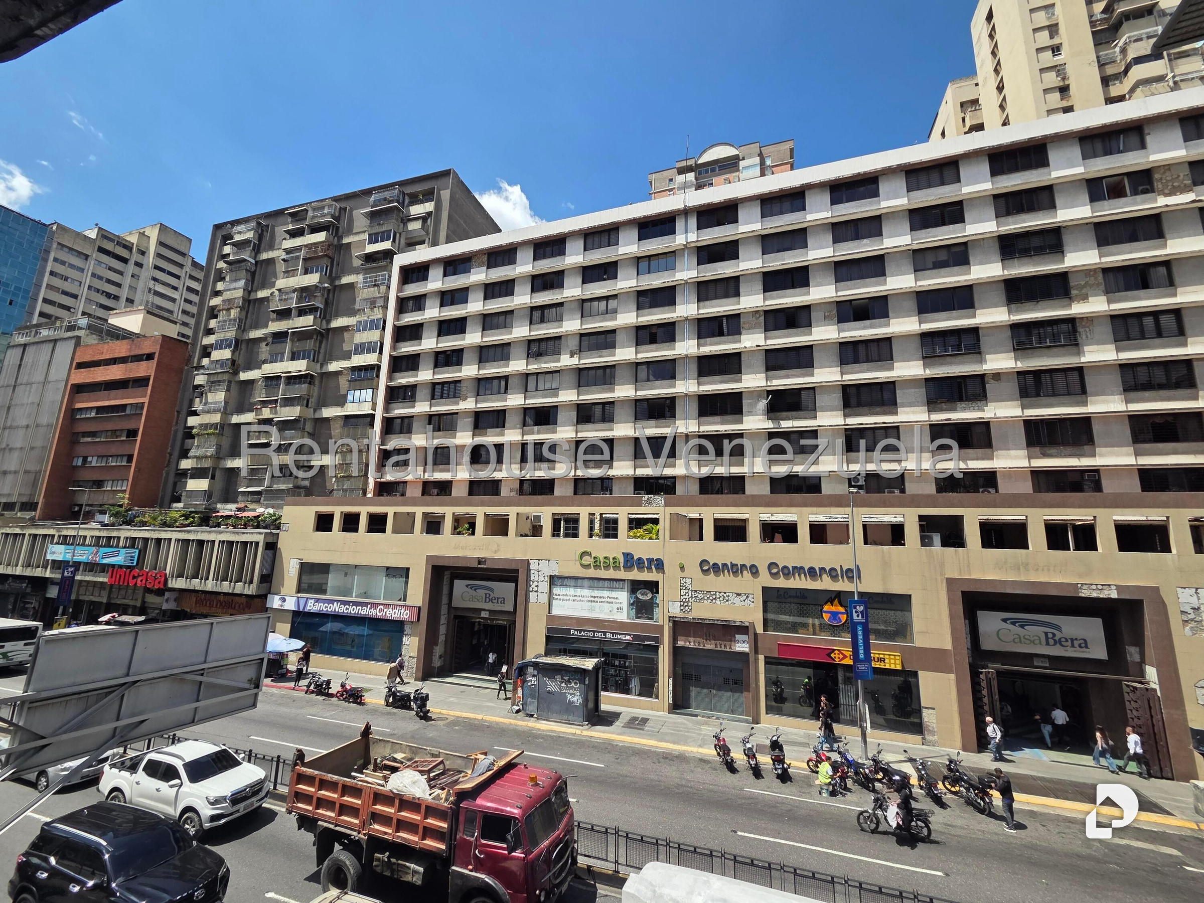 Oficina en Parroquia La Candelaria, Caracas – 23